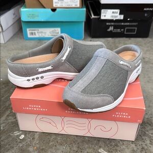 Easy Spirit Grey Travel Port Clogs Slip On Sneakers Womens SZ 8 NEW
